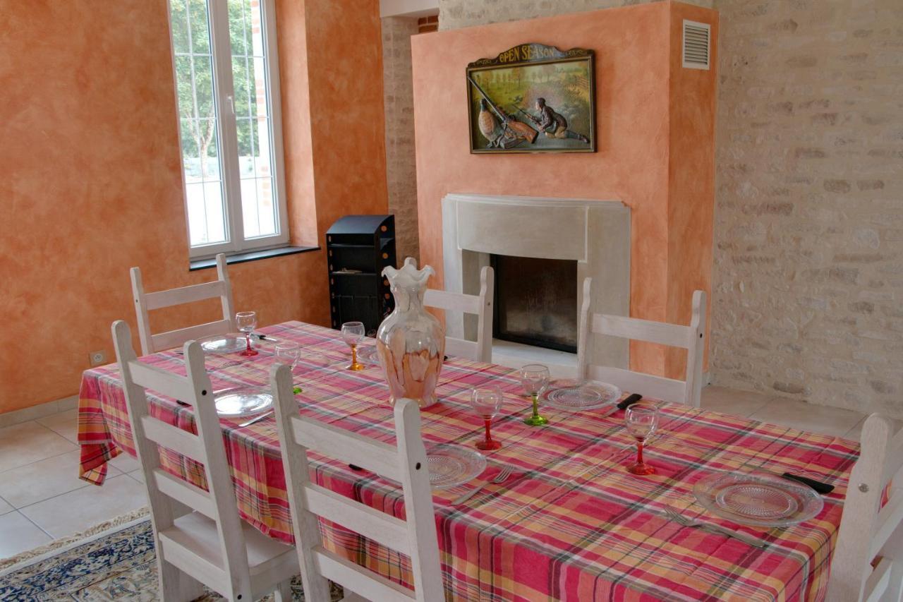Gite De Villaine Theillay Экстерьер фото